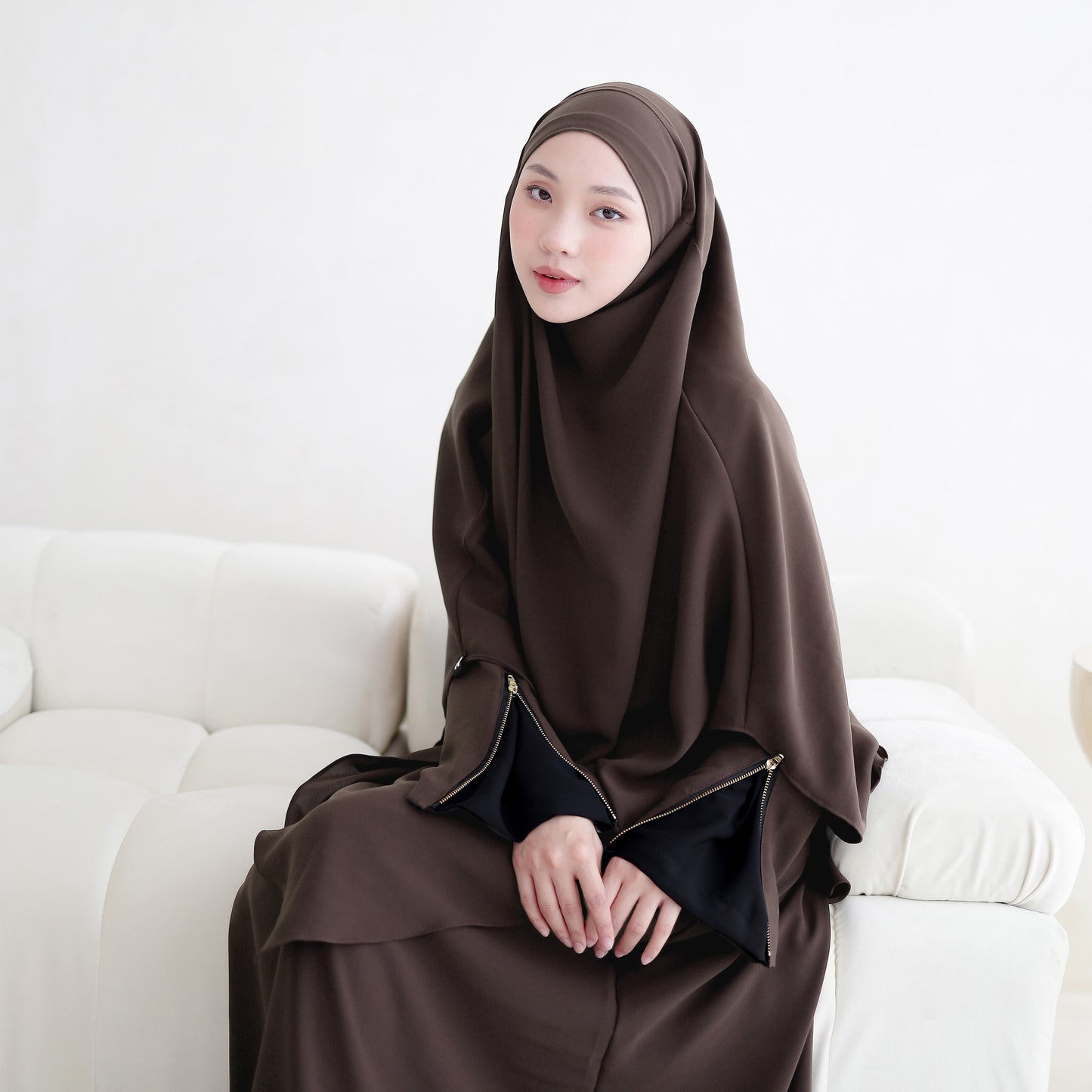 Madina Abaya - Carafe