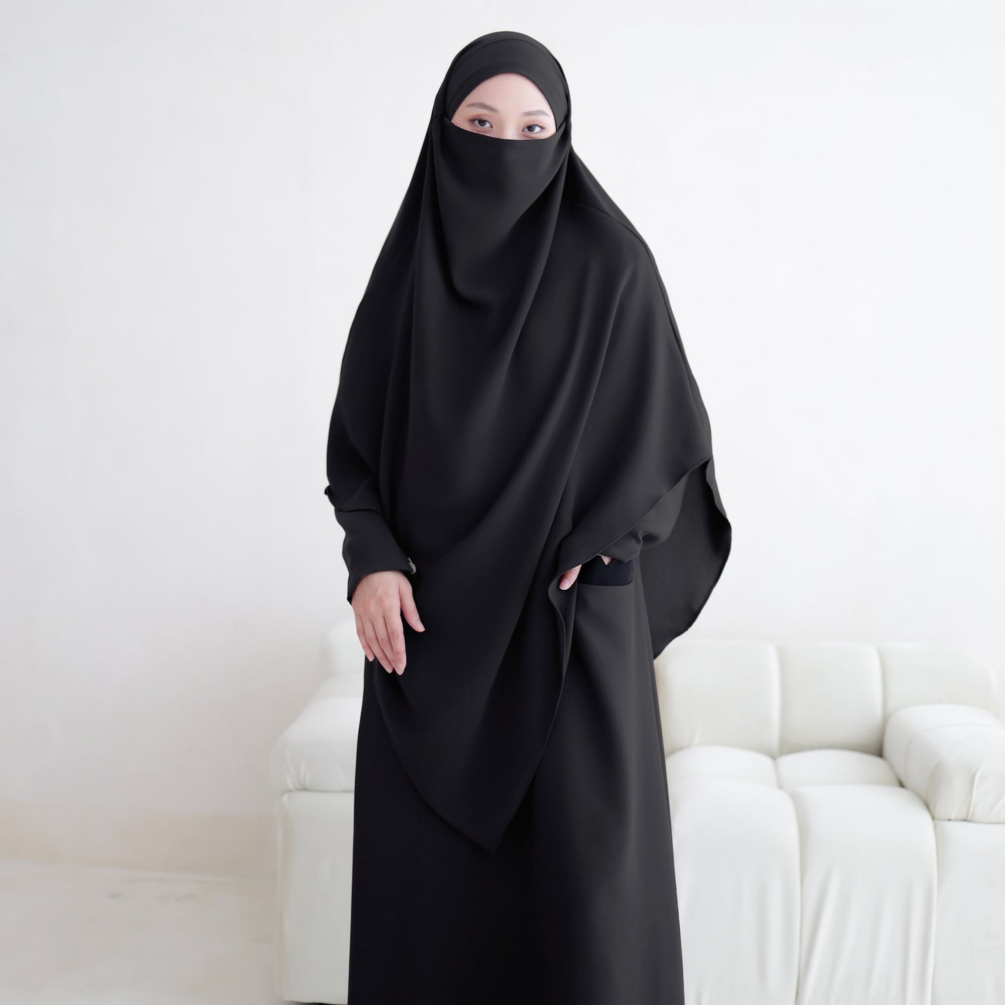 Madina Abaya - Black