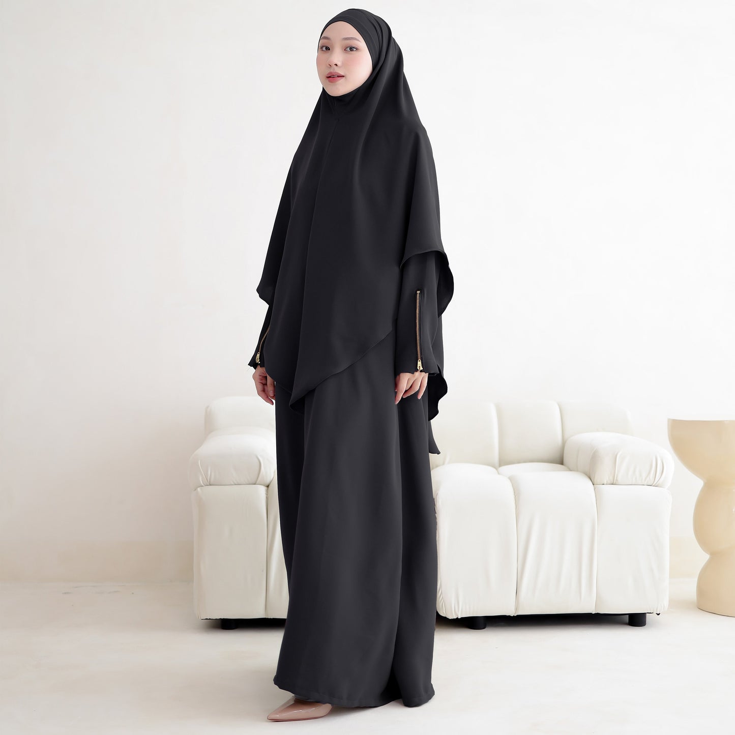 Madina Abaya - Black