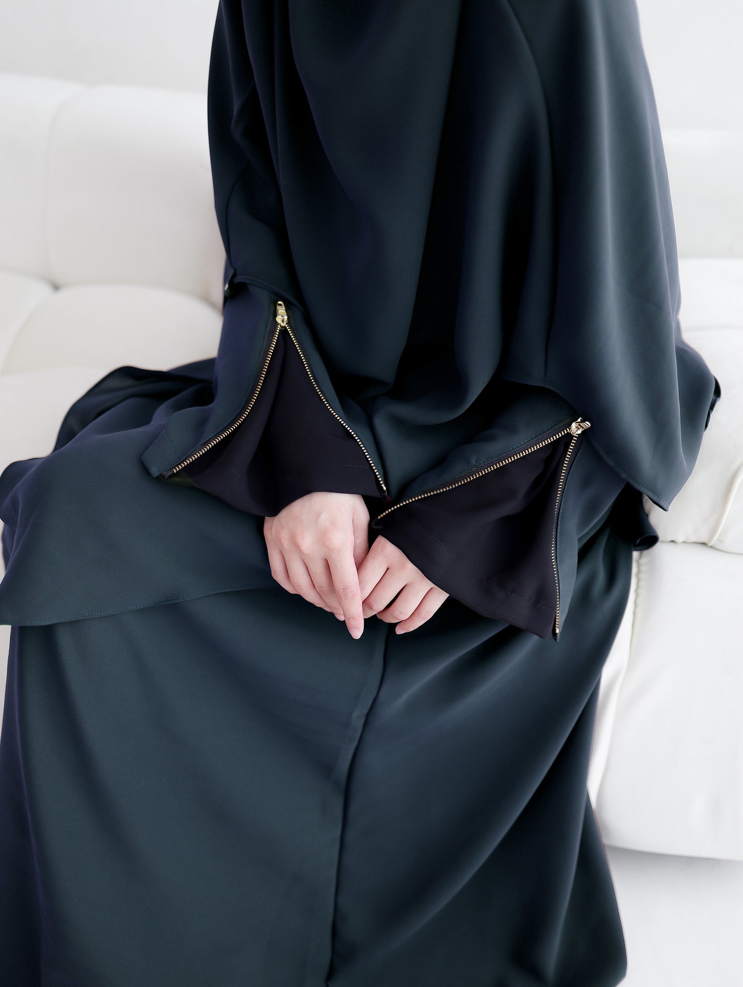 Madina Abaya - Seastorm