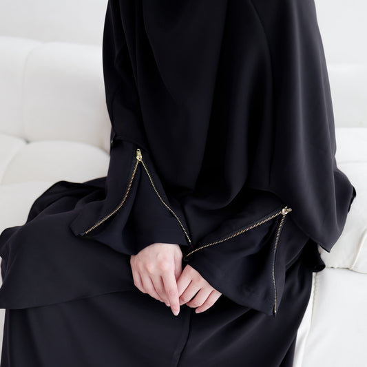 Madina Abaya - Black